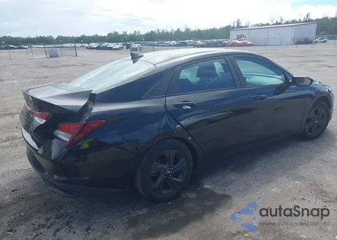 2021 Hyundai Elantra Sel z USA, uszkodzony, nr VIN KMHLM4AG4MU091756